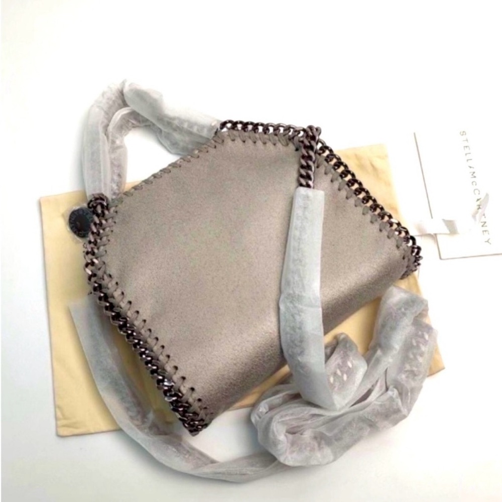 Stella McCartney Gray Shoulder Bag with Chain Detail - Picture 5 of 6